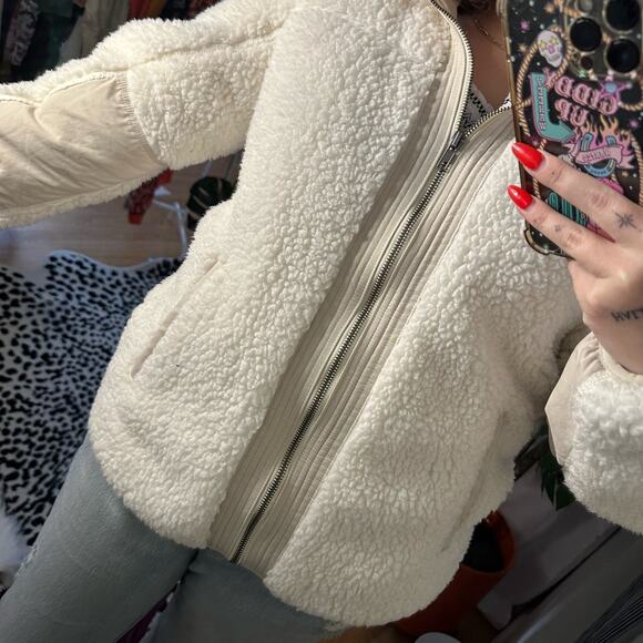 Abercrombie & Fitch Full Zip Sherpa Jacket White Size Medium - Picture 5 of 8